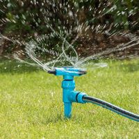 Rociador de metal de uso inteligente con rociador de velocidad variable y función confiable construido para cubrir jardines largos y estrechos