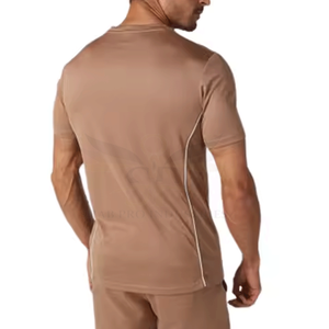 Nouveau design de T-shirts de fitness Slim Fit pour hommes, vêtements d'été en nylon/polyester, séchage rapide écologique, disponibles pour la vente en gros - Product Image 3