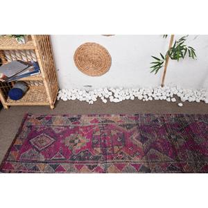 Tapis turc vintage 2x10,7 pieds, tapis persan en laine rose Herki - Product Image 5