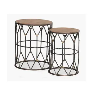 Top Massief Houten Tafel Rond Gevormd Decoratief Meubilair Decoratief Accent Salontafel Metalen Ijzeren Basis Decoratief