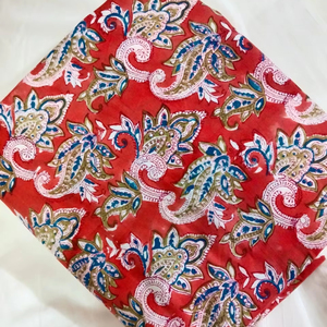 Tela de algodón estampada a mano 100% con diseños indios tradicionales Textil artesanal para prendas de vestir - Product Image 1