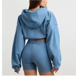 Sudaderas con capucha recortadas de alta calidad para mujer, sudaderas con capucha estampadas informales lisas, conjunto de sudaderas con logotipo frontal para verano - Product Image 4