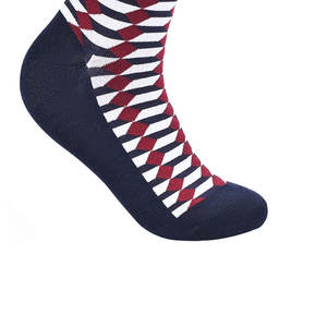 Chaussettes pour hommes en gros, personnalisées, de haute qualité, colorées, tendance, respirantes et à séchage rapide, fabriquées en tissu - Product Image 6