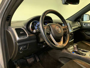 Jeep Grand Cherokee WK Laredo X 2022 Usado en Excelentes Condiciones - Product Image 4