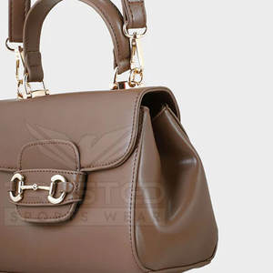 Sac en cuir de mode Offre Spéciale fabriqué au Pakistan Sac en cuir de mode personnalisé léger avec logo personnalisé - Product Image 4