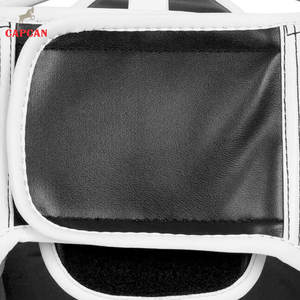 Protège-tête de boxe à fermeture sécurisée avec matériau en cuir, design durable et respirant, rembourrage de haute qualité et structure stable - Product Image 6