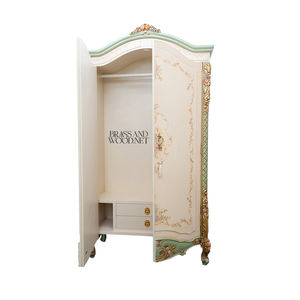 Armario de Lujo Estilo Francés Color Crema con Arte Floral Pintado a Mano, Detalles Ornamentales en Dorado y Tallados para Dormitorio de Palacio - Product Image 5