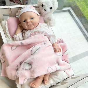 Poupées Reborn en Silicone Complet pour Filles, 16 Pouces, Yeux Ouverts avec Expression Vive, Douces et Hypoallergéniques comme un Vrai Modèle de Jouet - Product Image 2