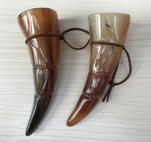 Corne à boire viking en corne de bœuf polie artisanale, 6 pouces, artisanat naturel, style animal, vaisselle, qualité supérieure européenne, mariage - Product Image 1