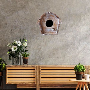 Kezevel Casa de pájaros colgante de madera lavado marrón y blanco Venta caliente regalos y artesanías cajas de madera carteles de pared hechos en la India - Product Image 3