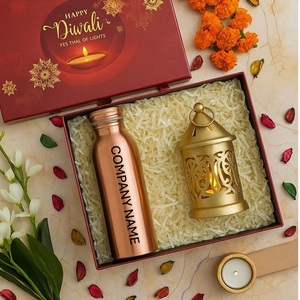 Ensembles de couverts magnifiquement emballés Porte-clés Lanterne suspendue en métal pour cadeaux Diwali de style professionnel personnalisés selon les besoins - Product Image 2