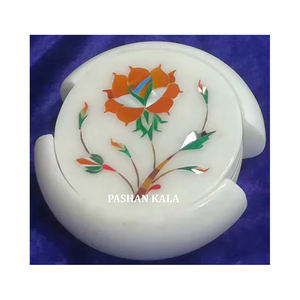 Juego de posavasos de té con incrustaciones florales de mármol blanco puro hecho a mano de diseñador indio para uso de acabado fino decoración del hogar y la Cafetería - Product Image 1
