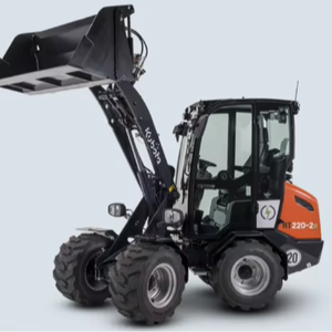 Minicargadora Hitachi 4x4 con Ruedas de Acero, Motor de Gasolina Kubota, Bomba DeHong, Cargador Frontal, Tractor con Sistema Totalmente Hidráulico - Product Image 1