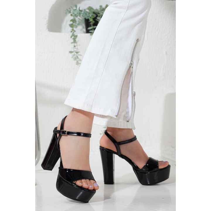 Scarpe da sera da donna con fibbia a tacco alto con plateau Venessa