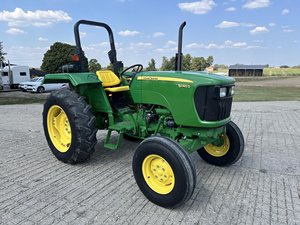 Tractor de Ruedas John Deere 5045E 4WD de 50HP Diésel para Cojinete de Motor y Caja de Cambios, Pocas Horas, Envío Rápido - Product Image 6
