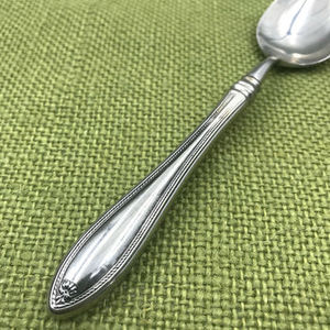 Cuillère de mariage en acier inoxydable au design moderne de couleur argent de l'Inde, parfaite pour les ustensiles de cuisine de table, les fournitures pour la maison et l'hôtel - Product Image 3