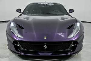 Ferrari 812 Superfast 2019 - Coupé con Precio de Venta Sugerido por el Fabricante ENORME - Product Image 2