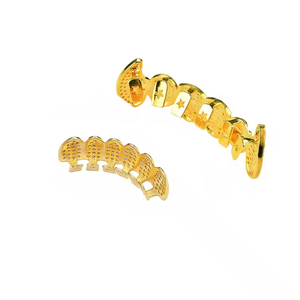 Grillz plaqué or 10K avec diamant taille ronde cultivé en laboratoire Grillz à face ouverte avec finition intérieure polie pour le confort des hommes - Product Image 5