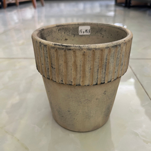 Macetas y jardineras de terracota de estilo europeo: ecológicas y ligeras para el hogar y el jardín - Product Image 1