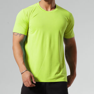 Camiseta deportiva barata personalizada para hombre, microfibra transpirable seca, ajuste de gran tamaño, estilo informal para entrenamiento de gimnasio - Product Image 4