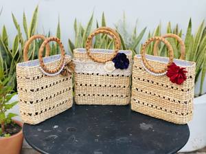 Sac à main écologique compact en jacinthe d'eau naturelle Poignée en rotin Fermeture ouverte élégante à deux sangles Conception de fleurs facile à transporter - Product Image 3