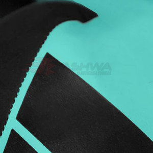 Gants de boxe en cuir sur mesure unisexes avec fermeture auto-agrippante, sangle de poignet réglable, antidérapants, gants d'entraînement de haute qualité - Product Image 6