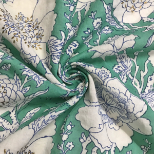 Tela de Algodón Estampada a Mano con Diseño Floral Verde Esmeralda, Estilo Botánico Indo-Francés - Product Image 1