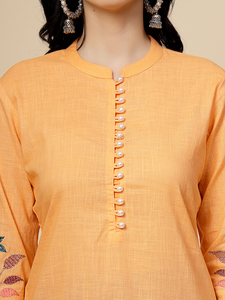 Ensemble Kurti et pantalon pour femme, style été tendance, orange et marron, belle broderie, 100% coton, manches longues, col mandarin, coupe droite - Product Image 4