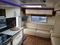 Meilleures ventes : nouvelle caravane mobile miniature moderne légère pour 6 personnes, imperméable, pour l'extérieur, à vendre