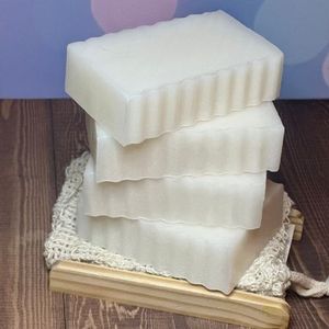 Savon de noix de coco à base d'ingrédients 100% vietnamiens - Product Image 1