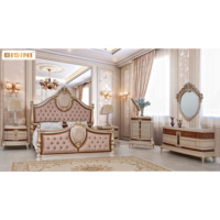 Ensemble de salle à manger 7 pièces de style européen en marbre ivoire, table à manger en bois baroque gris foncé doré sculpté, buffet, armoire à vin, villa