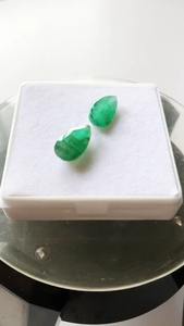 Par de Esmeraldas naturales de Zambia 6.96cts Corte de pera Calidad AAA Brillo AAA con bonito color verde y muy hermoso para la fabricación de joyas - Product Image 3