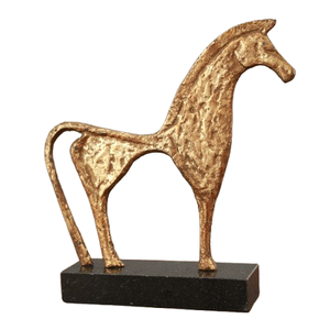 Escultura decorativa de Metal de lujo, pieza de arte moderno para el hogar y la Oficina, artesanía de Metal de alta calidad para sala de estar y dormitorio - Product Image 1