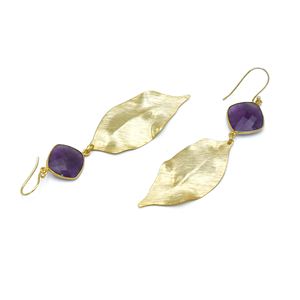 Pendientes de gota de amatista de latón chapado en oro de 18 quilates DUA hechos a mano | Declaración de boda de mujer de moda | Proveedor exportador de Jaipur - Product Image 1