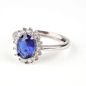 Delicado zafiro azul ovalado 925 plata esterlina joyería transfronteriza moda lujo completo anillo de diamante