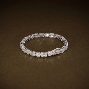 Bracelet en diamant CZ de forme ovale et émeraude - Product Image 2