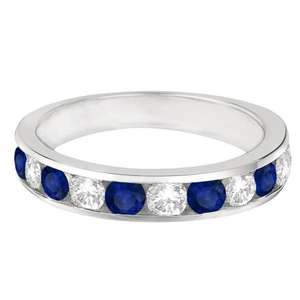 Pulsera de Oro Amarillo de 14K con Cruz Lateral con Diamantes de 0.10cts, Elegantes Pulseras y Brazaletes de Diamantes - Product Image 3