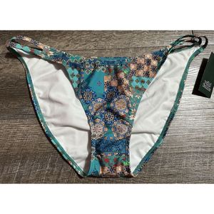 Slip bikini da donna Wild Fable blu a vita alta, design patchwork cheeky con doppio laccetto laterale, taglia XL, 1 pezzo - Product Image 1