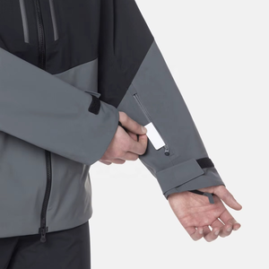 Personalizado impermeable invierno esquí al aire libre senderismo chaqueta de concha suave nieve con capucha múltiples bolsillos impermeable para hombre chaqueta Softshell - Product Image 2