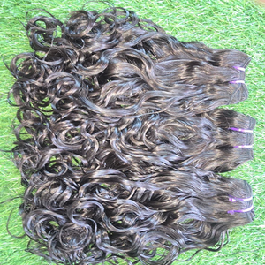 Cheveux indiens bouclés et rebondissants, qualité Remy, tissage à double trame, aucun traitement chimique, directement de l'usine, prix bas, fabricant indien - Product Image 3