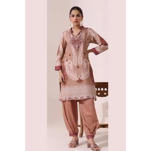 Conjunto de Verano de Dos Piezas Beige con Bordado Regal Sandstone, Top Corto Floral y Pantalón Largo hasta el Tobillo - Product Image 1