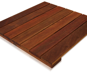 Baldosas de Madera para Exteriores Antideslizantes con Acabado Cepillado - Product Image 3