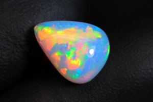 Amazing Ethiopian Opal Cabochon lisse poli en forme de poire Stone Nice Ethiopian Opal Gemstone Gift for Her - Product Image 6