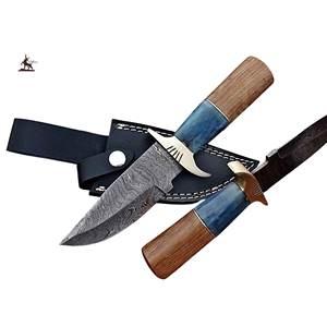 Couteau Skinner en acier Damas personnalisé fait à la main avec une belle gaine en cuir prise en charge OEM - Product Image 1