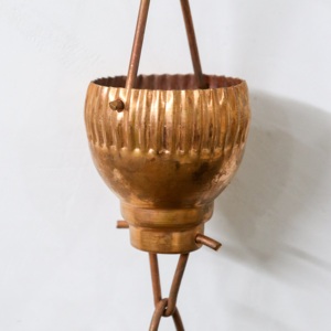 Décoration intérieure moderne Métal antique Intérieur/extérieur Chaîne de pluie de jardin Style de conception multiple-Cuivre floral pour jardin, piscine et décoration végétale - Product Image 3