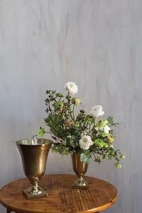 Vase décoratif en forme de verre avec finition dorée, pièce d'accent parfaite pour la décoration contemporaine de la maison et des événements de l'Inde - Product Image 2