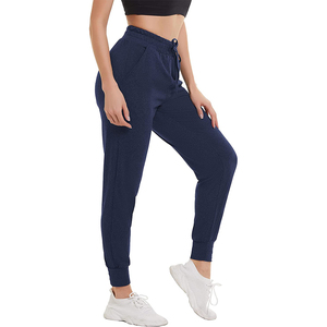 Nouveauté Vêtements de sport de haute qualité pour femmes, pantalons de survêtement personnalisés avec poches latérales, décoration peinte à l'avant - Product Image 6