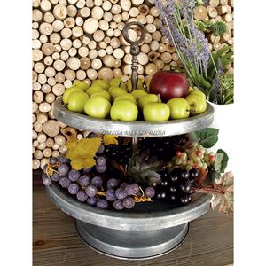 Plateau de service rectangulaire marron rustique avec poignées en métal et base galvanisée pour le service de collations et l'arrangement décoratif - Product Image 5