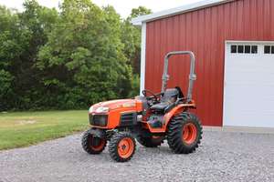 Tractor de Ruedas Mini 20-45 de 140HP de Segunda Mano para Agricultura, Maquinaria Agrícola con Motor y Componentes de Transmisión - Product Image 5