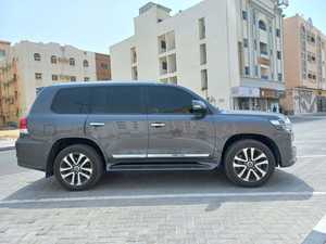 Usado, 2022, Tracción en las Cuatro Ruedas, Asientos de Cuero R18, Sedán con Control de Clima Adaptativo, Automático de 6 Velocidades, Motor V8 de 4.5L, Euro IV, Alta Calidad, Volante a la Izquierda - Product Image 4